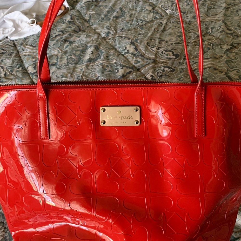 Kate spade patent red spade embossed tote purse
